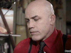 Principal uses teacher to lure a student