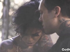 Anal, Kukk suging, Dype svelg, Bakfra, Gotisk, Hardcore, Latina, Utendørs