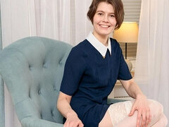 18, Amatorka, Tyłek, Sukienka, Palcówka, Masturbacja, Odpędzanie, Nastolatki