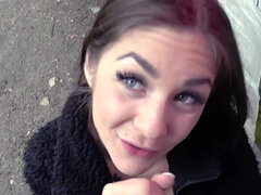 Brunetka, Venku, Kalhotky, Drobounká, Realita, Vyholené, Překvapení, Kozičky