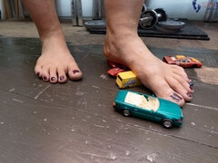 POV BBW Huge Giantess Crushing in Sneakers and Barefoot