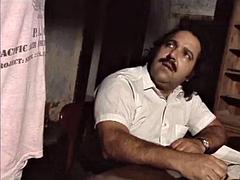 Analno, Velik kurac, Velike joške, Fafanje, Grupni, Hardcore, Joške, Retro