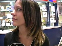 Legrační, Lesbické, Na veřejnosti