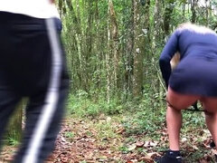 Leie, Grosser schwanz, Handjob, Hd, Nackt, Im freien, Pov, Öffentlich
