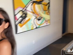 Plage, Gros seins, Brunette brune, Branlette thaïlandaise, Énorme, Mère que j'aimerais baiser, De plein air, Pov