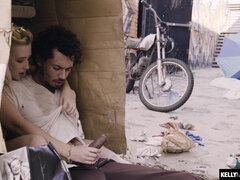 Velký zadek, Blondýna, Stříkání spermatu, Péro, Honění, Hardcore, Mezirasové