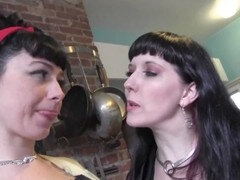 Leszbikus, Maszti, Nuni