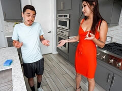 아시안, 큰 엉덩이, 큰 음경, 큰 가슴, 오랄섹스, 흑갈색 머리, 도기스타일