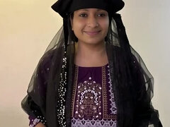 Village Muslim Hijab Girl Fucked Hard in Oyo Hotel - Viral MMS XXX Video with FantacyCouple