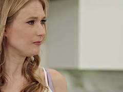 Grote lul, Grote mammen, Blond, Pijpbeurt, Sperma, Hardcore, Stiefmoeder, Tieten likken