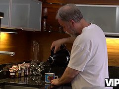 Όμορφη, Βυζαρού, Γλείψιμο, Αυνανισμός, Ώριμη γυναίκα, Μαμά, Μουνί, Έφηβος