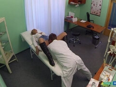 Amatör, Badrum, Avsugning, Fingering, Lesbisk, Slick, Sjuksköterska, Kontor