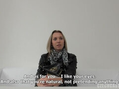 Blondine, Tjekke, Gravid