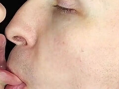 Amatör, Stor stjärt, Stora tuttar, Brunett, Fransk, Kysser, Piercing