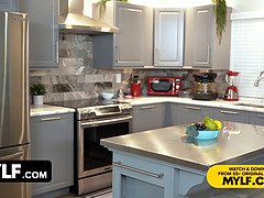 Hot Milf Madison Brite Eats Hot Babes Alexa Kiss' Pussy On The Kitchen Counter