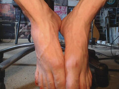 Long Toenails