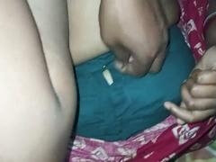 18 ans, Amateur, Grosse bite, Éjaculation interne, Petite amie, Fait maison, Indienne