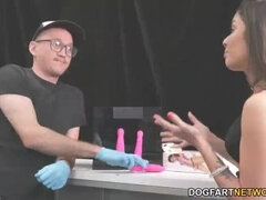 Anal, Stor kuk, Svart, Avsugning, Långt ner i halsen, Snopp, Gloryhole, Mellanrasig