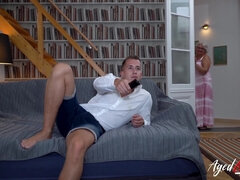 Iso kaunis nainen, Rintava, Puuma, Mummo, Vanhempi, Äiti jota haluaisin panna, Lelut, Vibraattori