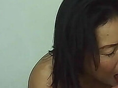 Asiatisk, Stor stjärt, Avsugning, Creampie, Handjobb, Mogen, Naturliga tuttar, Bröstvårtor