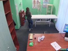 Amatør, Pik sutte, Håndjob, Sygeplejerske, Kontor, Pov, Røv slikning, Legetøj