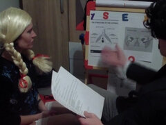 Blondine, Lækker, Langt ned i halsen, Hd, Mor jeg gerne vil kneppe, Fisse, Strømper, Bryster