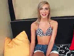 Can You see Me Now vid starring Chloe Brooke - Mofos.com