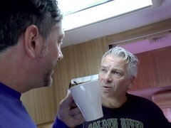 Velik kurac, Nemke, Kurba