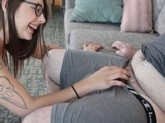 Sædskud, Briller, Håndjob, Ydmidelse, Lille kvinde, Tatovering, Bryster