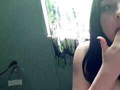 emo woman close up self poke and cum
