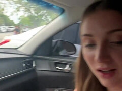 Cul, Gros cul, Sucer une bite, Orgasme, Petite femme, Pov, Public, Nénés