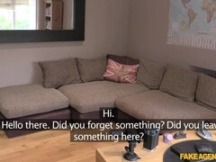 Amatør, Anal, Pik sutte, Give finger, Onani, Kontor, Fisse, Spanking