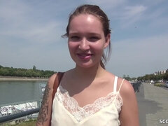 18 let, Anál, Brunetka, Vysokoškolačka, Dávení penisem, Péro, Hardcore, Realita