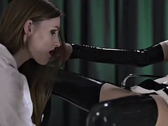 Dildo, Hardcore, Podpatky, Latex, Lesbické, Strapon, Hračky