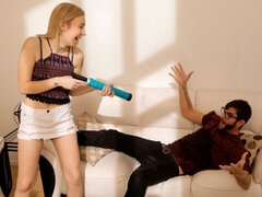 Spálne, Blondína, Kuřba, Na psíka, Prirodzené prsia, Vychudnutá, Teenka, Kozičky