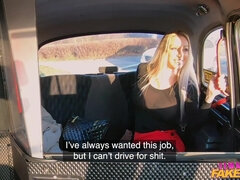 Gros seins, Blonde, Voiture, Européenne, Embrassement, Lesbienne, Chatte, Jupe