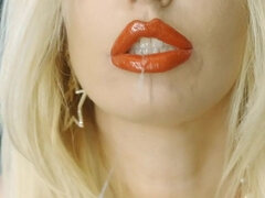 Blondinka, Fafanje, Dildo, Milf, Prvoosebno snemanje seksa, Tetovaže