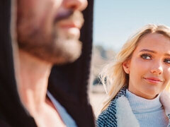 Blondýna, Kuřba, Honění, Líbání, Výprask, Pička, Vyholené, Teenka