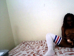 Noire, Masturbation, Jouets