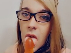 Cute pink transexual wants to wrap her lips around big cocks