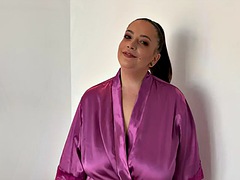 Store bryster, Brunette, Give finger, Onani, Pov, Offentlig, Sauna, Legetøj
