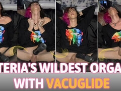 18, Avsugning, Handjobb, Hardcore, Massage, Solo, Tonåring, Leksaker