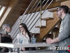 Sormetus, Suudella, Lesbo, Selkäsauna, Äiti jota haluaisin panna, Strippaus, Tatuointi, Tissit