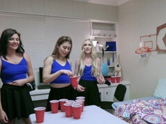 Rumpe, Svart, Blond, Kukk suging, Brunette, Sperm skott, Bakfra, Hd