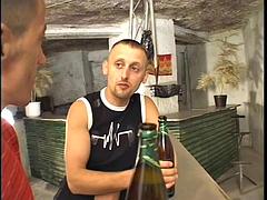 Anal, Kukk suging, Brunette, Sperm skott, Dobbel penetrering, Tynn, Tenåring, Trekant