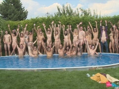 Bionda, Brunetta, Fetish, Sega, Baciando, Capezzoli, Orgia, Piscina   biliardo