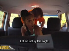 Czarny, Obciąganie, Brytyjski, Wytrysk, Głebokie gardło, Płeć żeńska, Publiczny, Rzeczywistość