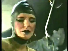 Velké kozy, Bondáž, Femdom, Fetiš, Čtveřice, Seřezání, Kozičky, Zastaralé