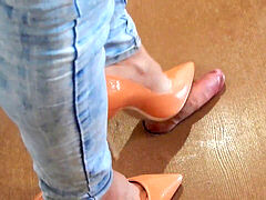 Cockplay and fullweight cockcrush under plexi with spectacular stilettos and money-shot