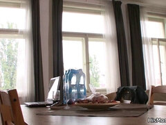 18, Brunette, Tjekke, Lesbisk, Mor, Fisse, Realitet, Teenager